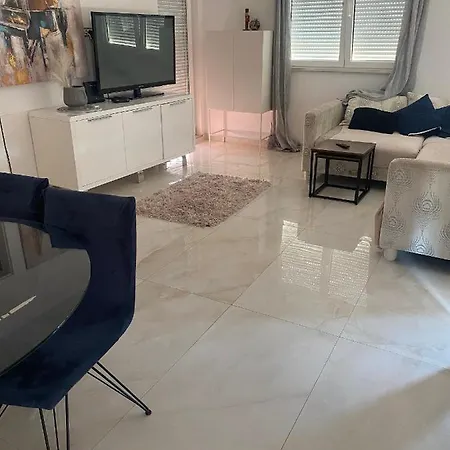 With A Parking Space - 21539 Apartment Makarska